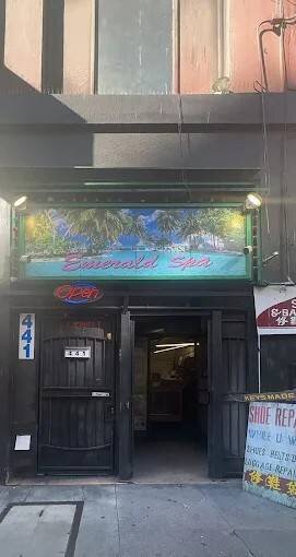 Emerald spa