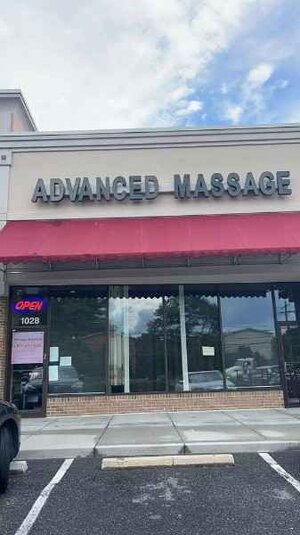 Clover Massage